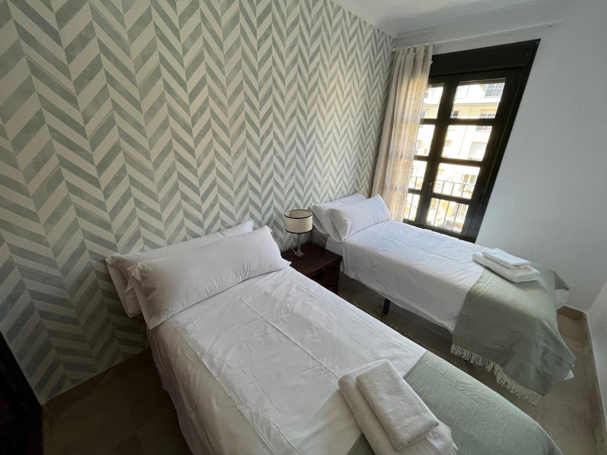 Amador Apartamento Familiar Centro Parking Amador De Los Rios Sevilla Buitenkant foto